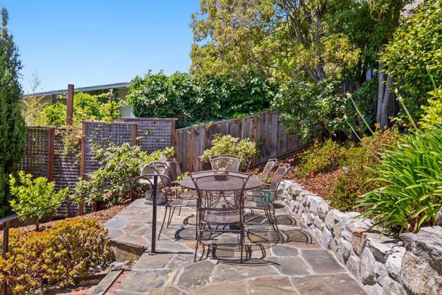 547 Monterey, Aptos CA: https://media.crmls.org/mediaz/2c28bbed-f4e0-48ae-838e-02de5c9ef336.jpg