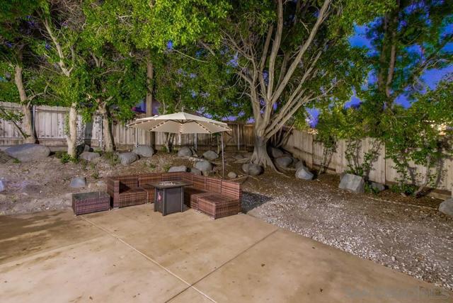 4512 Terraza Ct, San Diego CA: https://media.crmls.org/mediaz/2c2ba837-e7a9-4d59-a06f-8e1c36bd45dd.jpg