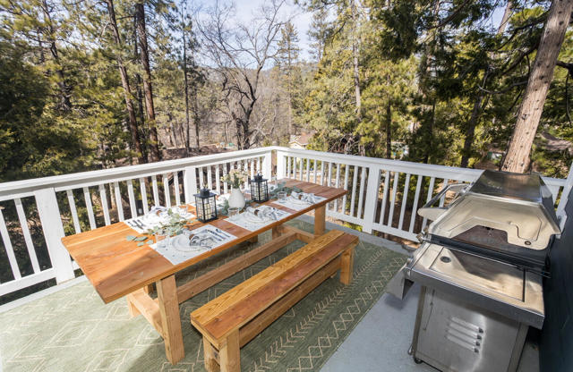 53840 Marian View Drive, Idyllwild CA: https://media.crmls.org/mediaz/2c2e2ee1-ef37-48b6-ab78-f5085c4164ca.jpg