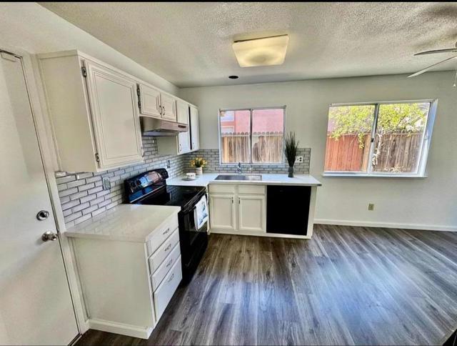 521 LEAMON Street, Tracy CA: https://media.crmls.org/mediaz/2c2ee6d8-8ab4-45ff-af53-7c350cefeb73.jpg