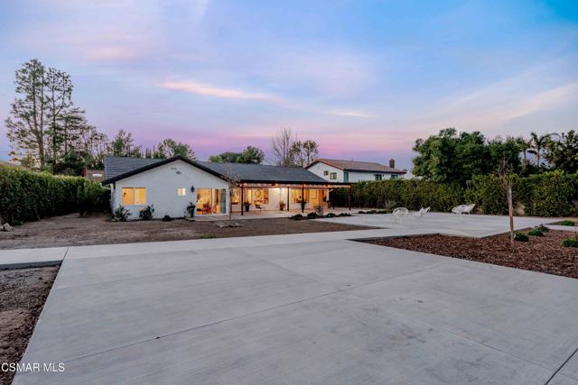 568 Bristol Avenue, Simi Valley CA: https://media.crmls.org/mediaz/2c2ef93e-a985-49a6-8a97-8b118bbf0d38.jpg