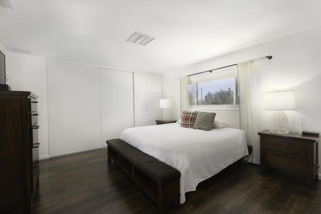 8837 Hardesty Drive Drive, Yucca Valley CA: https://media.crmls.org/mediaz/2c2f2b42-2c7e-4206-8d95-1a49b440e4c2.jpg