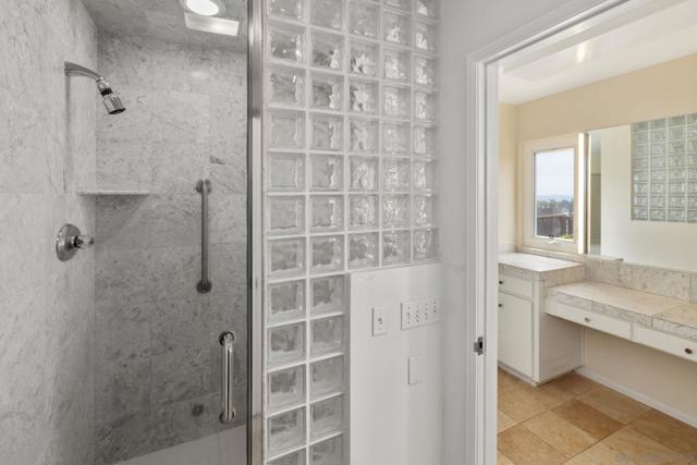 5476 Castle Hills Dr, San Diego CA: https://media.crmls.org/mediaz/2c3000cc-4ea1-471c-8b4d-b8cead58059a.jpg
