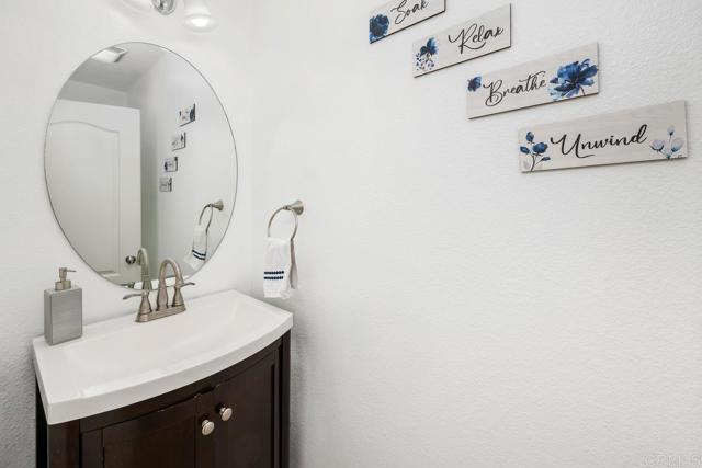 Detail Gallery Image 18 of 30 For 1295 Blue Jean Way #2,  Chula Vista,  CA 91913 - 3 Beds | 2/1 Baths