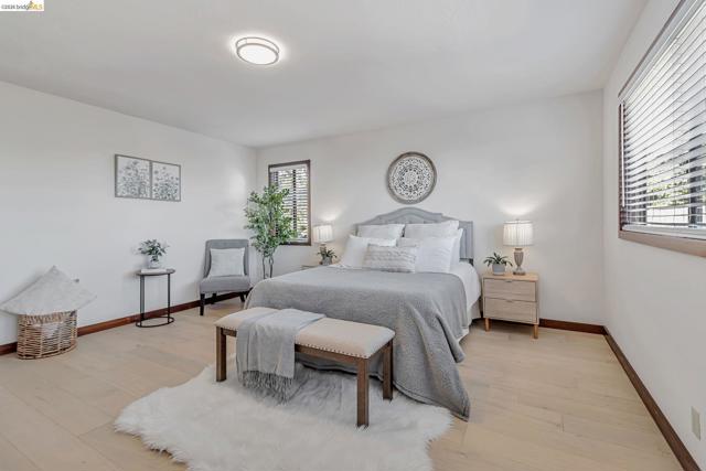 1518 MADERA CT, El Cerrito CA: https://media.crmls.org/mediaz/2c30d640-6211-4fb4-af58-1a0594a9d8d9.jpg