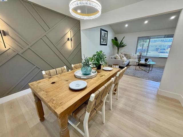 1926 Paseo Del Cajon, Pleasanton CA: https://media.crmls.org/mediaz/2c31eee7-f42f-4cbe-8e9d-3ea7a9c2d06c.jpg