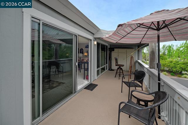 1301 Leisure Ln, Walnut Creek CA: https://media.crmls.org/mediaz/2c339576-0bd7-40d2-b88f-5da461001cfb.jpg