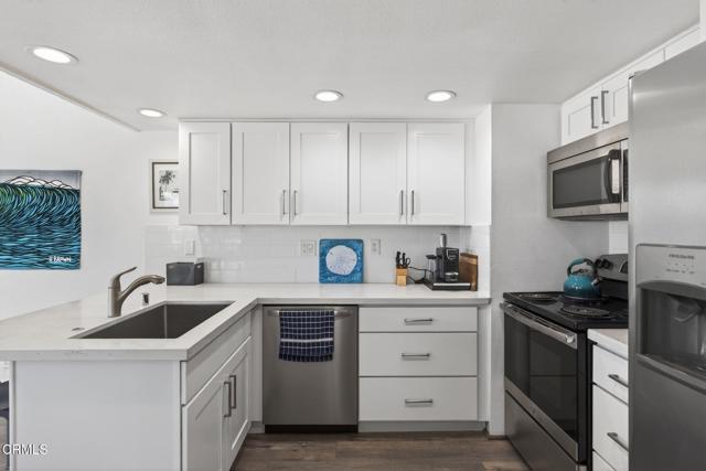 Detail Gallery Image 14 of 40 For 3464 Sunset Ln, Oxnard,  CA 93035 - 2 Beds | 2 Baths