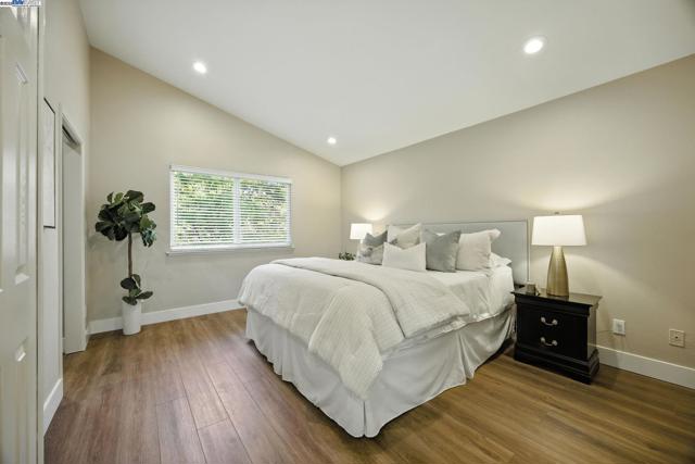 3841 Kamp Dr, Pleasanton CA: https://media.crmls.org/mediaz/2c340436-dda0-4ccd-9039-593730846b63.jpg