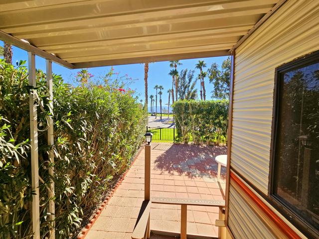 16400 Bubbling Wells Rd Road, Desert Hot Springs CA: https://media.crmls.org/mediaz/2c3414e4-eb2c-4b6f-a62e-b1fcfc112a9f.jpg