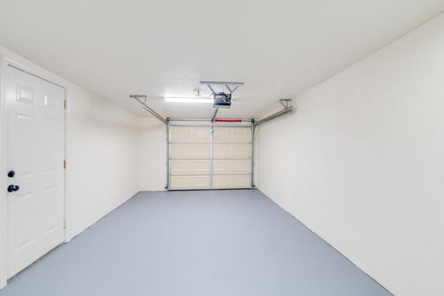27846 Dolphin Lane, Hayward CA: https://media.crmls.org/mediaz/2c34154a-7383-4c7a-8fde-9c071ab6d519.jpg