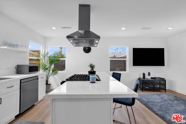 9611 S Vermont Avenue, Los Angeles CA: https://media.crmls.org/mediaz/2c344d04-a572-476a-ae43-c857ff624a48.jpg