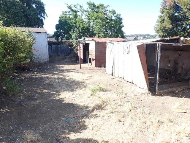513 Phillip Street, Vallejo CA: https://media.crmls.org/mediaz/2c345d30-7e71-4636-a498-639b8697d471.jpg