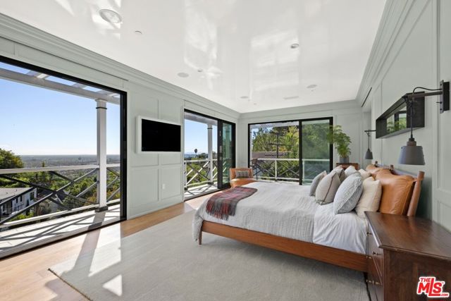 1640 N Kings Road, Los Angeles CA: https://media.crmls.org/mediaz/2c36d1bf-5abb-482c-ac30-5cdebc96ae47.jpg