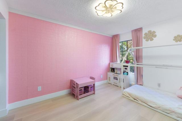 2422 N Main Street, Salinas CA: https://media.crmls.org/mediaz/2c376b6c-fa83-456b-bcde-8a2e562dc5e9.jpg