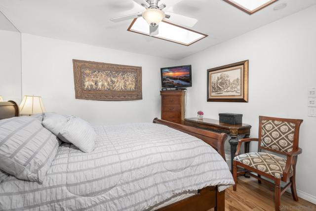 9 Catpaw Cape, Coronado CA: https://media.crmls.org/mediaz/2c3777b4-af86-43f4-b09f-9a308ea88ddc.jpg