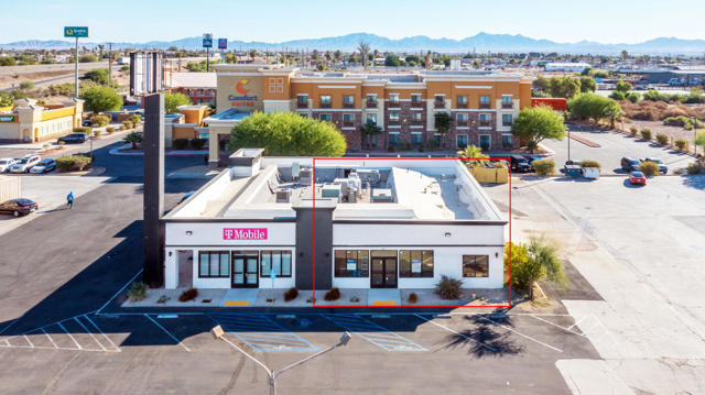 320 Lovekin Boulevard, Blythe CA: https://media.crmls.org/mediaz/2c37c570-af84-424e-be41-e54a6ff0eea1.jpg