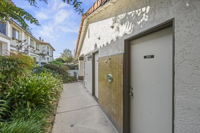 1017 S. Sunshine Ave, El Cajon CA: https://media.crmls.org/mediaz/2c381642-7d7a-4dac-9cb9-ed0dcb99e6aa.jpg