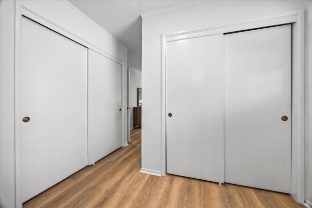 35 Mountain View Place, San Mateo CA: https://media.crmls.org/mediaz/2c38351a-360c-4460-8169-e24d606b4102.jpg