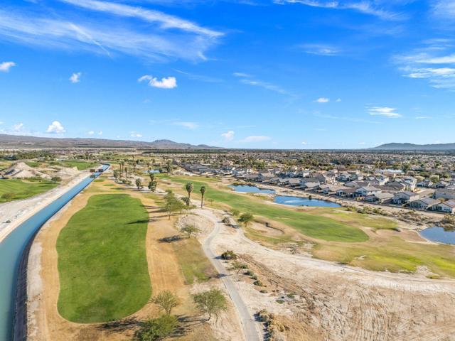 42501 Solicio Way, Indio CA: https://media.crmls.org/mediaz/2c38575c-ced5-4749-bd0a-a41867684365.jpg