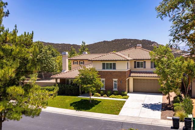 27002 Red Maple Street, Murrieta CA: https://media.crmls.org/mediaz/2c38648f-b7b5-4b0f-ad80-5665e6871a21.jpg