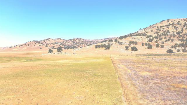 0 N of Challenger and Hwy 58, Tehachapi CA: https://media.crmls.org/mediaz/2c38ce91-9afc-4e14-979c-89cb882adb71.jpg