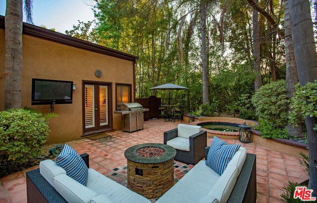 2 Bed Home for Sale in Beverly Hills, California