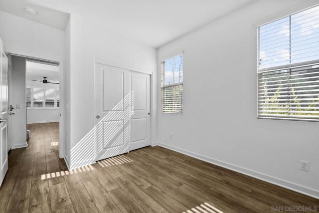 2053 Tango Loop, Chula Vista CA: https://media.crmls.org/mediaz/2c38df7e-5de6-48e2-82d5-3667c18f894e.jpg