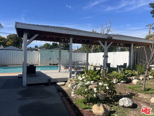 7645 Genesta Avenue, Van Nuys CA: https://media.crmls.org/mediaz/2c390bd9-3cb0-4b2e-8326-b0e9bf203b80.jpg