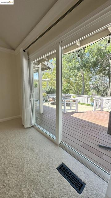 706 Lakeside Ct, Danville CA: https://media.crmls.org/mediaz/2c39c98b-edf6-4183-b526-69d5ac3d9e5d.jpg