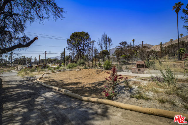 2738 Marengo Avenue, Altadena CA: https://media.crmls.org/mediaz/2c3aa0f2-6294-4463-bae8-21b5f20e614f.jpg