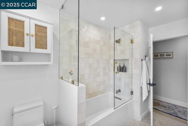 120 Paraiso Dr, Danville CA: https://media.crmls.org/mediaz/2c3b5e6c-e0ca-4437-b215-454f0072aa6b.jpg