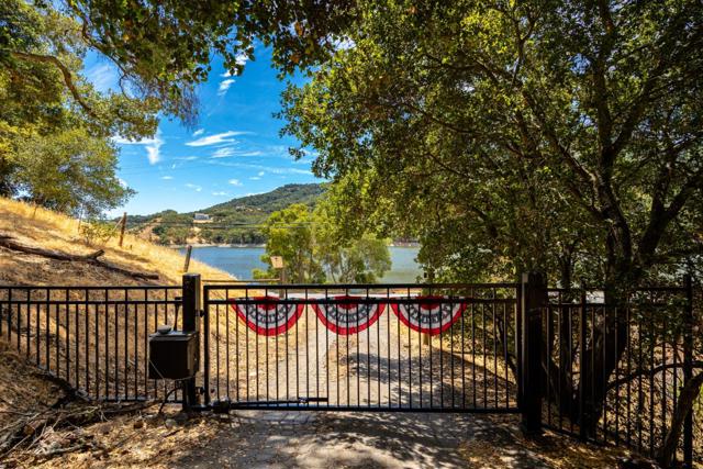 0 Oak Glen Avenue, Morgan Hill CA: https://media.crmls.org/mediaz/2c3b9da6-fa39-4755-8466-8885cb2e8ac3.jpg