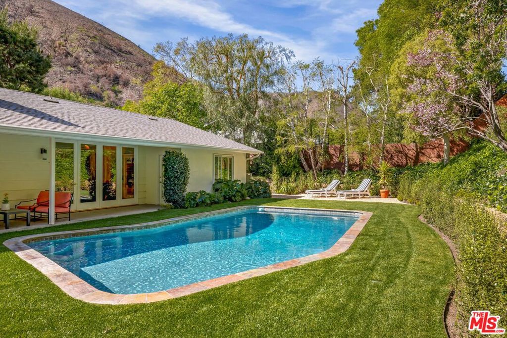 MLS #25590401 image #33