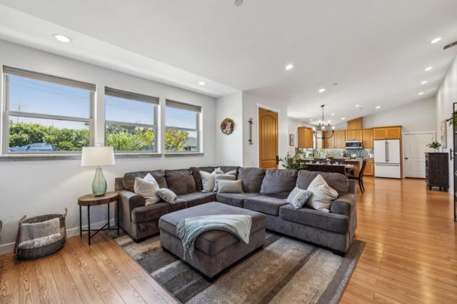 456 Grand Boulevard, Half Moon Bay CA: https://media.crmls.org/mediaz/2c3c889e-e52f-45cb-980b-7c270f62fd59.jpg