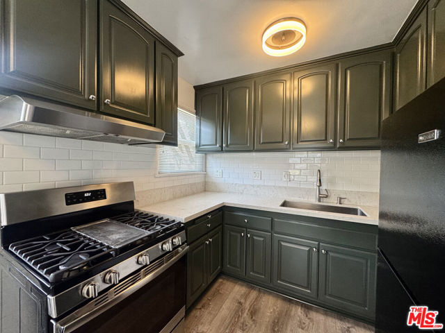 5153 Overland, Culver City CA: https://media.crmls.org/mediaz/2c3cb531-66d9-4c4f-ac95-e3c7e1ba7ad2.jpg