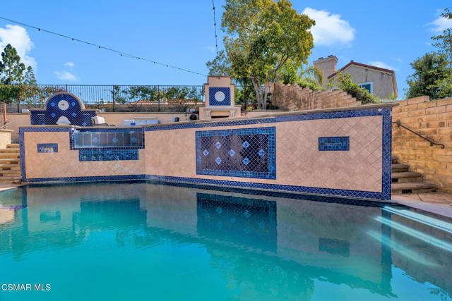 4542 Skidmore Court, Moorpark CA: https://media.crmls.org/mediaz/2c3d8851-86a6-404e-ac1e-ef0c7f8190b1.jpg