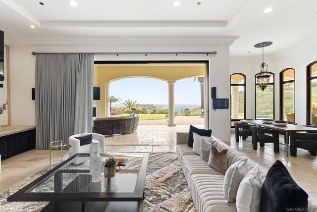 18233 Via Ambiente, Rancho Santa Fe CA: https://media.crmls.org/mediaz/2c3d9b08-1528-4d8f-b8d5-9b92dc8c4a58.jpg