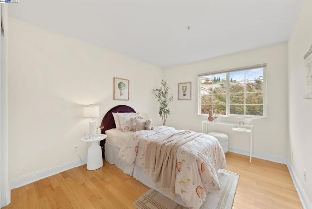 1000 Silver Maple Lane, Hayward CA: https://media.crmls.org/mediaz/2c3d9e58-9bf5-4f9f-8196-811870f2331d.jpg