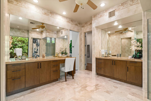 79200 Jack Rabbit Trail, La Quinta CA: https://media.crmls.org/mediaz/2c3f289e-482f-4dd4-bc33-aba104532715.jpg