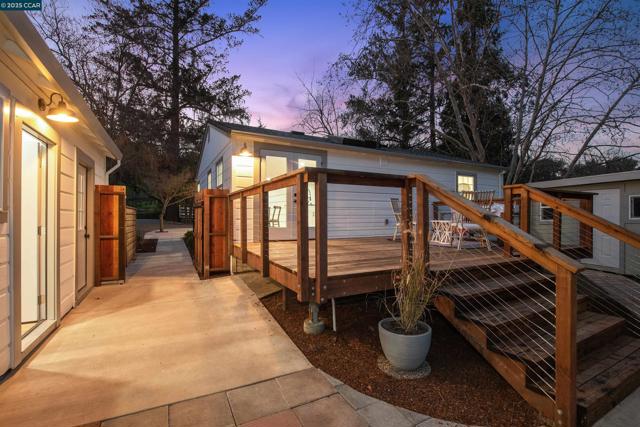 2188 1st Ave, Napa CA: https://media.crmls.org/mediaz/2c3f2d01-57b0-4599-8a60-ee1b16d8c6ec.jpg