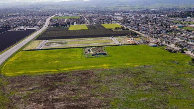 0 N Chappell Road, Hollister CA: https://media.crmls.org/mediaz/2c3f5dcb-369b-4cbd-8ad1-a2ed33df6e51.jpg