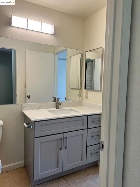 126 PEPPERMILL LN, Pittsburg CA: https://media.crmls.org/mediaz/2c3fb2e2-d47d-475b-8881-b8c747788602.jpg