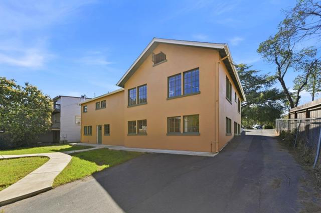 181 College Way, Auburn CA: https://media.crmls.org/mediaz/2c400822-1139-4889-86ce-296da3b86845.jpg