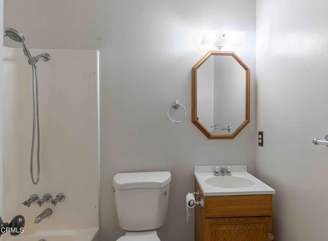 Detail Gallery Image 7 of 26 For 1215 Mckinley Ave, Bakersfield,  CA 93308 - 3 Beds | 2 Baths