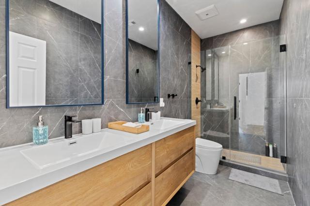 2025 Woodglen Drive, San Jose CA: https://media.crmls.org/mediaz/2c44255f-34b1-4411-807d-49080892111c.jpg