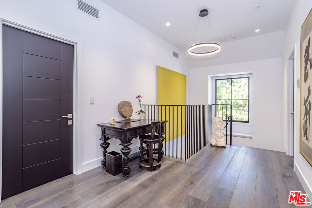 MLS #25481115 img 21