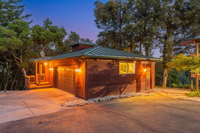 950 Oak Ridge Road, Los Gatos CA: https://media.crmls.org/mediaz/2c454b0a-dc90-48a8-81bd-5a12728eafbd.jpg
