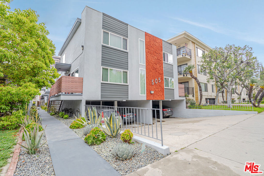505 N KENWOOD Street #6