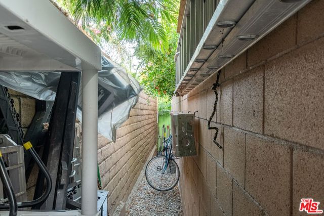 Image 45 of 49 For 11516 Aleta Lane